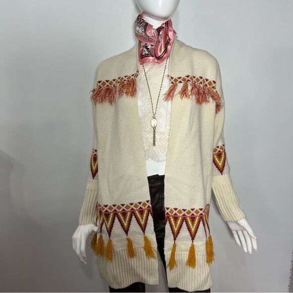 Matilda Jane Cream Aztec Fringe Cardigan -- XS - Picture 4 of 13